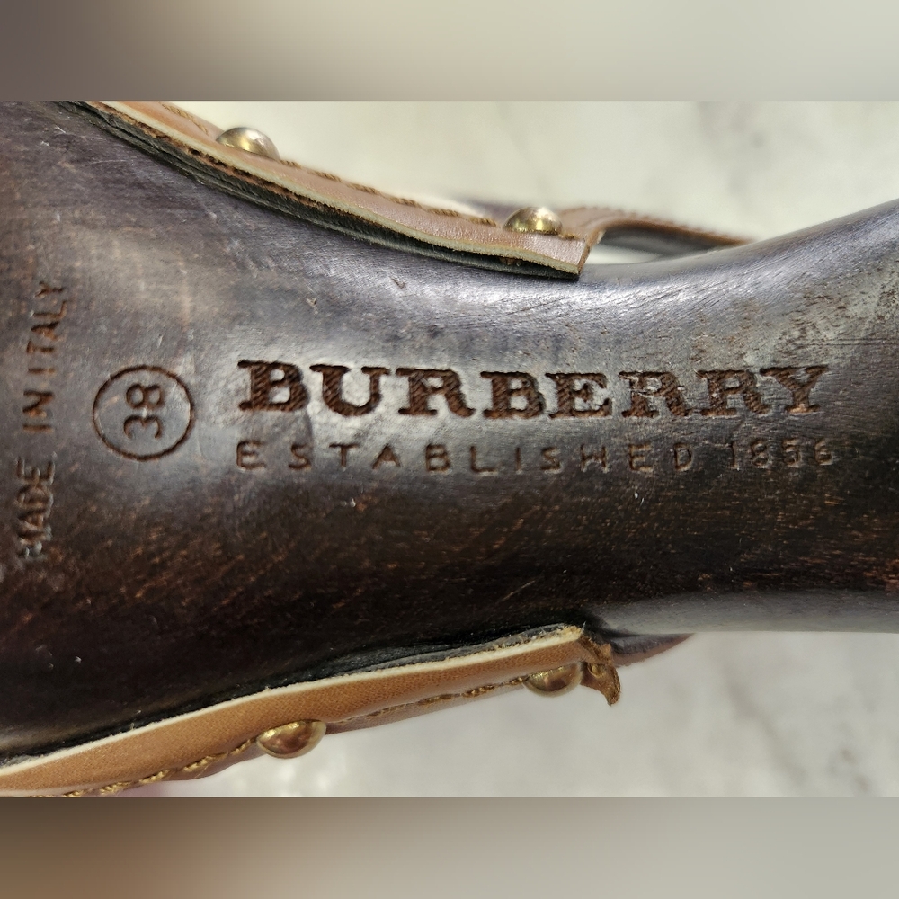 VINTAGE BURBERRY Peep-toe Slingback Heels - Picture 6 of 16